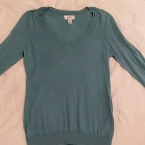 A T Loft v neck sweater
